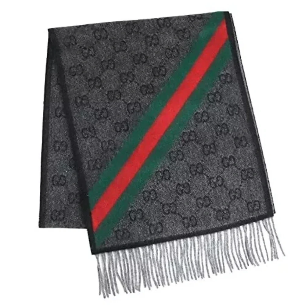 Gucci this piece